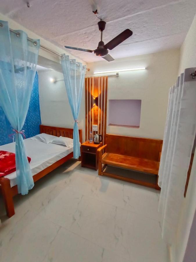Sankardev Guest House D24 35 Варанаси Экстерьер фото