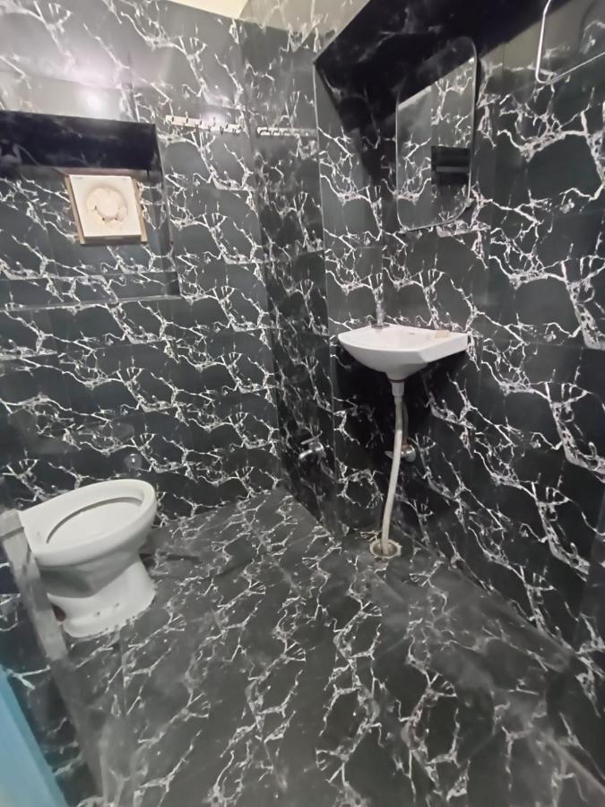 Sankardev Guest House D24 35 Варанаси Экстерьер фото